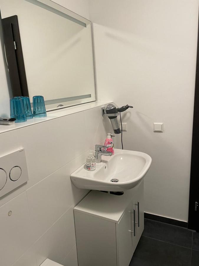 Appartement Im Herzen Von Leimen ภายนอก รูปภาพ